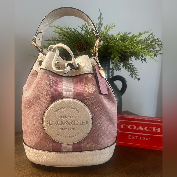 Coach Dempsey Bucket Bag 19 (NWT) - Picture 1 of 11